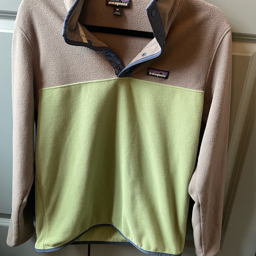 green and gray patagonia mens quater zip